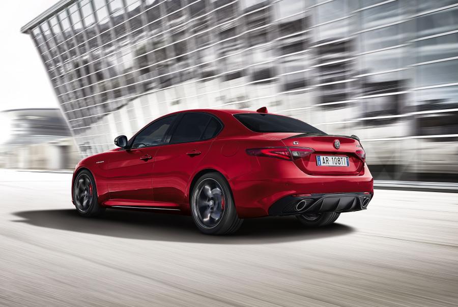  Alfa Romeo Giulia Veloce Ti Q4 (952) 2018 года  (фото 2 из 9)